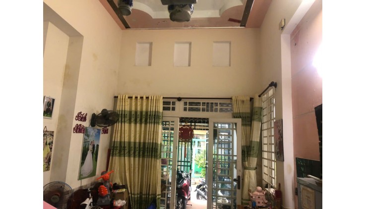 Bán nhà căn góc,  HXH Tạ Quang Bưu, ngay Aeon Quận 8, 6.3x19.5m, 4 T - 7PN, 6.8 tỷ.