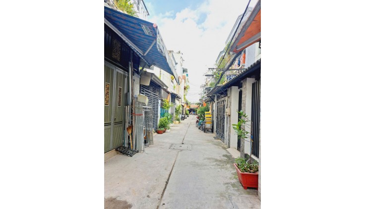 Bán Gấp nhà Đất Mới gần chợ Lê Văn Quới hẻm 5m thông 46m2,4 Tầng Nhỉnh 4 tỷ
