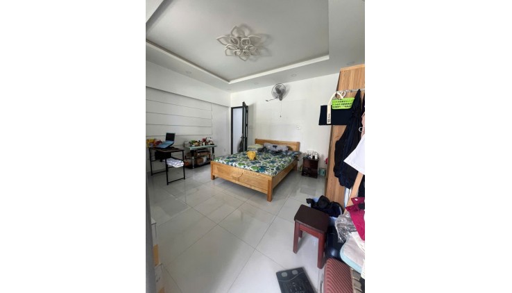 Bán nhà mặt tiền kinh doanh chợ vải bậc nhất, Phú Thọ Hòa, Tân Phú, ngang khủng 8m x 18m, Chỉ 35 tỷ