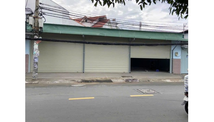 Cho thuê MTKD 330m² (Ngang 18m) Thoại Ngọc Hầu. Vị trí cực kỳ đắc địa.