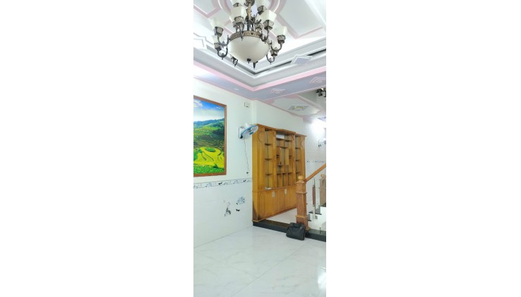 Bán Gấp Nhà Đẹp Lung Linh  Lê Văn Khương 4 Tầng,Nhỉnh 6 tỷ Hiệp Thành Quận12