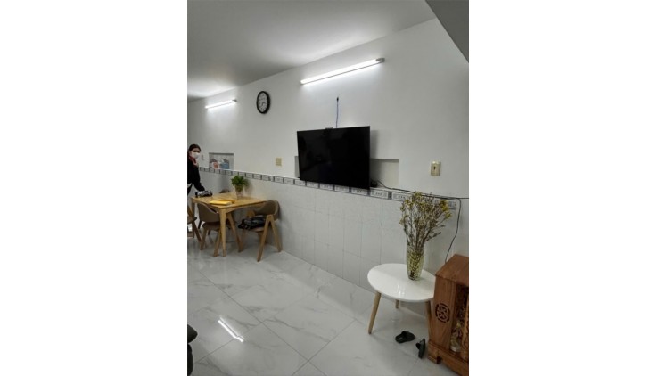 NHÀ ĐẸP MỚI TINH - NGAY TRUNG TÂM QUẬN 10 - 51M2- TIỆN ÍCH XUNG QUANH ĐỦ - NHỈNH 6 TỶ
