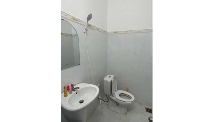NHÀ PHƯỜNG 15 QUẬN 10 - MẶT TIỀN  - MỚI ĐẸP - 51M2 - LẦU ĐÚC - NHỈNH 6 TỶ