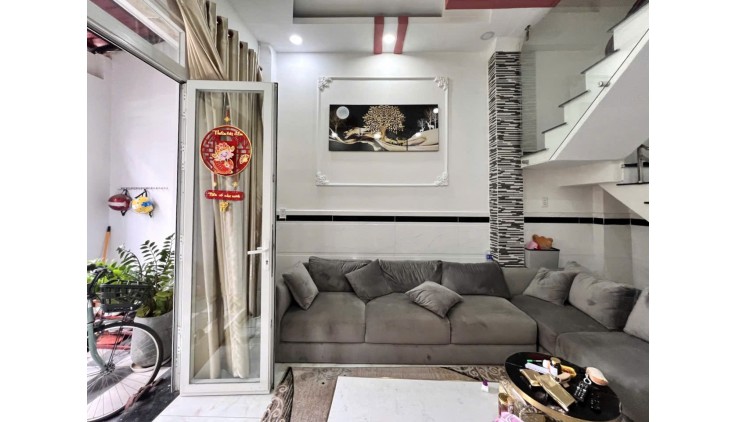 CÓ 1 KHÔNG 2, Nhà 3 tầng mới kiêng cố ở ngay 51m2, 4PN, Thủ Đức, chỉ 3 tỷ hơn