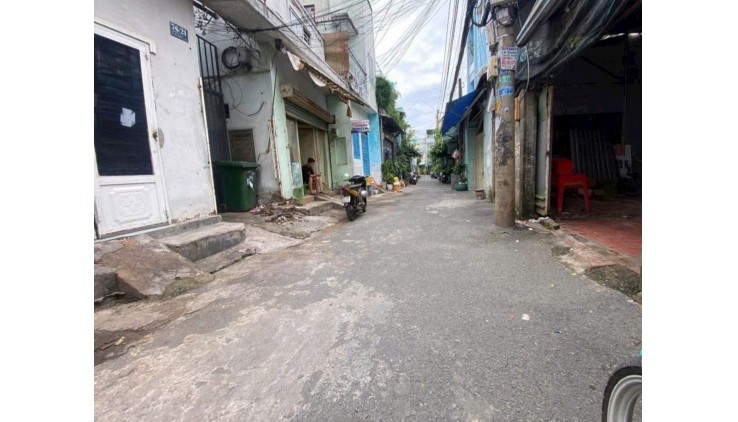 BÁN ĐẤT TẶNG DÃY TRỌ 14 PHÒNG - THU NHẬP ỔN ĐỊNH- PHÙ HỢP ĐẦU TƯ XÂY MỚI HOẶC TÁCH THỬA. VỊ TRÍ TRUNG TÂM. GIÁ 14.99 TỶ