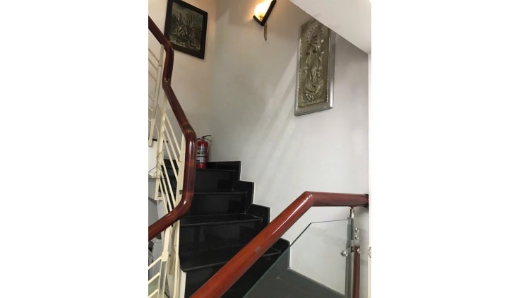 CHO THUÊ PHÒNG FULL NỘI THẤT GIÁ RẺ TRUNG TÂM ĐƯỜNG TRƯỜNG SA, PHƯỜNG 13