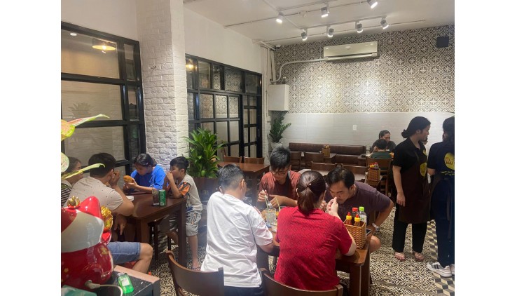Cần Sang nhượng hoặc cho thuê mặt bằng kinh doanh tại Quận 5, TP. HCM