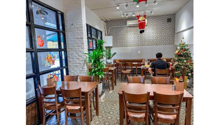 Cần Sang nhượng hoặc cho thuê mặt bằng kinh doanh tại Quận 5, TP. HCM