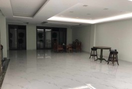 Cho thuê nhà mặt tiền phạm hùng, 10x25, 3 lầu , có hầm , thang máy, nhà mới, giá thuê 80 triệu, liên hệ 0902277579
