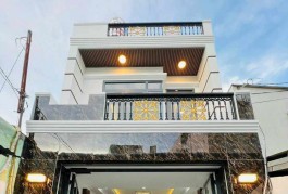 Bán nhà Đại Phúc, Đường số 6, có hầm, thang máy, giá 14.5 tỷ