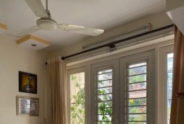 NHÀ ĐẸP NGAY TRUNG TÂM 37,8m2 giá 9,5 tỷ TL
-Bán nhà 425/ Nguyễn Đình Chiểu , Quận 3 .