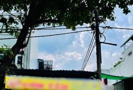 HÀNG ĐẦU TƯ - NGAY CHỢ GÒ XOÀI - MẶT TIỀN KINH DOANH ĐƯỜNG 10M - 61M 2 TẦNG NHỈNH 4 TỎI