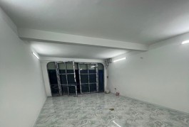 Bán nhà HXH kinh doanh CMT8, P5, Tân Bình, 64m2, 2 tầng, cách MT 40m.