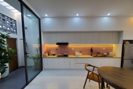 ***Bán nhà mặt tiền Tiền Giang, nhánh Trường Sơn, Tân Bình; 140 tr/m2