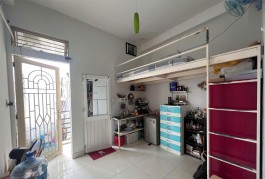 Cho thuê phòng có ban công tại Trần Khắc Chân, Quận 1, DT 16m2, giá 4,6 triệu.