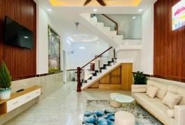 Bán nhà Gò Vấp, sát mặt tiền Quang Trung, 50m2 nở hậu 2 tầng.