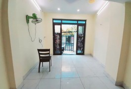 Nhà mặt Tiền, ở ngay, Cho thuê 12tr/th,TT Quận 2, DTSD 186m2, Giá chỉ 5ty nhỉnh