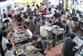 Quận Bình Thạnh, Sang Nhà Hàng Quán Chay Góc 2 MT Đẹp Lắm ổn định và có lượng khách gần Building cao ốc, Tel : 0915133238 ( chính chủ )