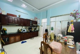Bán nhà giá rẻ Ba Đình 4,5*11 3 tầng 4pn full nội thất p 8 quận 8