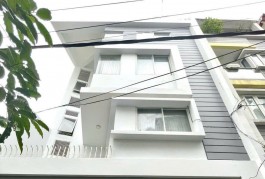 Bán nhà Trần Quang Diệu Quận 3 ,5 lầu , 67m ,2
5PN chỉ 10,7 tỷ