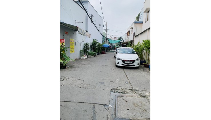 Bán Nhà Phùng Tá Chu, An Lạc A, Bình Tân.DT 60m2 x 2 tầng (3.5 x 18).
Giá 5.55 tỷ TL .