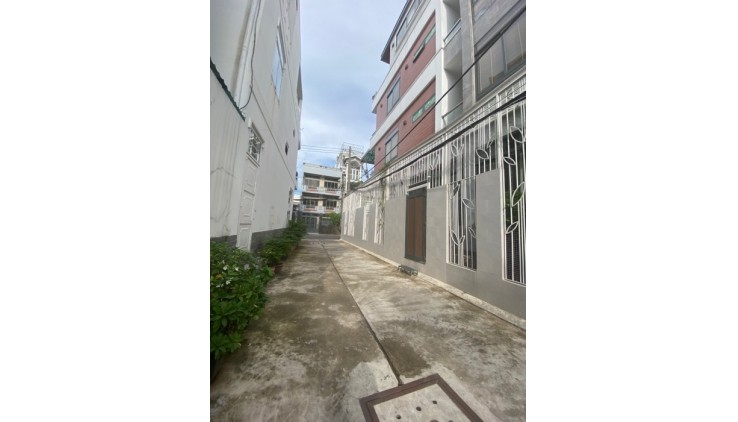Bán Nhà Phùng Tá Chu, Phường An Lạc A, Bình Tân. DT 63m2 x 3 tầng (4 x 18).
Giá 5.45 tỷ TL.