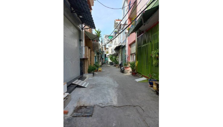 Bán Nhà Bà Hom, Phường 13, Quận 6.DT 23m2 x 2 tầng (3.4 x 7). Nở Hậu . Giá 2.85 tỷ TL.