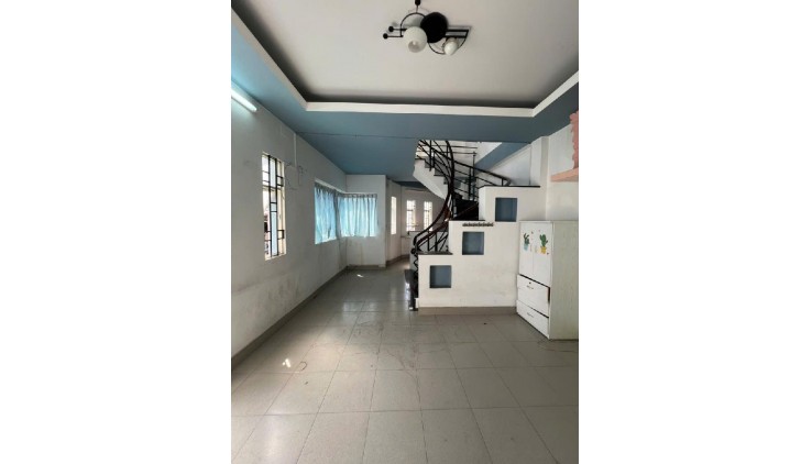 Bán Nhà Nguyễn Văn Luông, Phường 12, Quận 6. DT 52m2 x 4 tầng (5.4 x 13.5).Giá 6.9 tỷ TL.