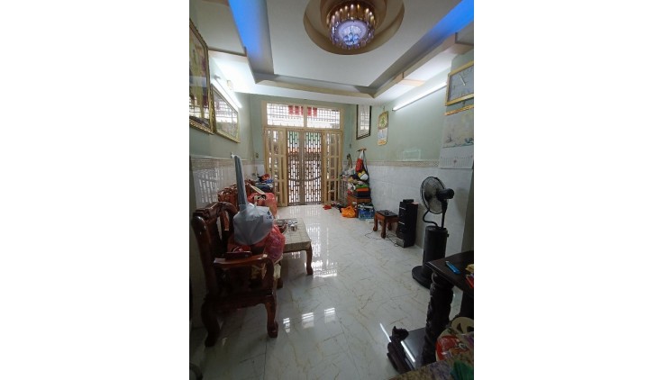Bán Nhà Mai Xuân Thưởng, Phường 6, Quận 6. DT 36m2 x 5 tầng (3.2 x 11.2).
Giá 6.05 tỷ TL