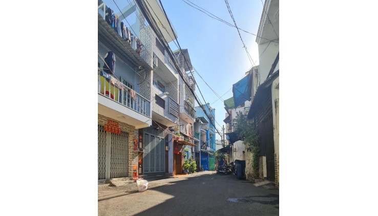 Bán Đất Tặng Nhà Hồ Học Lãm, Phường An Lạc, Bình Tân. DT 89m2 x 1 tầng (4.2 x 22).
Giá 4.1 tỷ TL.