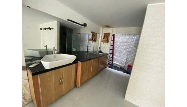 Bán Nhà Bùi Tư Toàn, Phường An Lạc, Bình Tân.DT 42m2 x 2 Tầng (4 x 10.5). Giá 3.1 tỷ TL.