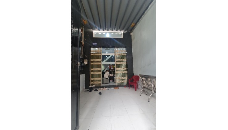 Bán Đất Tặng Nhà Hồ Học Lãm, Phường An Lạc, Bình Tân. DT 89m2 x 1 tầng (4.2 x 22).
Giá 4.1 tỷ TL.