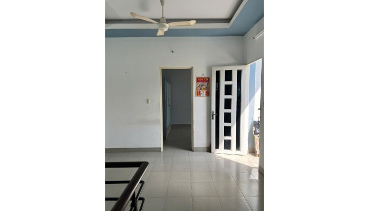 Bán Nhà Nguyễn Văn Luông, Phường 12, Quận 6. DT 52m2 x 4 tầng (5.4 x 13.5).Giá 6.9 tỷ TL.