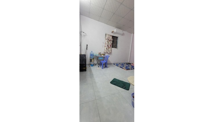 Bán Nhà Nguyễn Hới, Phường An Lạc, Bình Tân. DT 80m2 x 3 tầng (5 x 16).
Giá 6.45 tỷ TL.