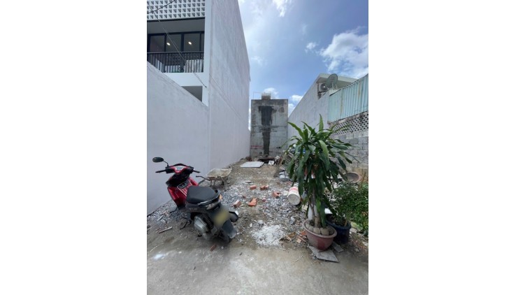 SIÊU PHẨM 82M2 ĐẤT HXH, ĐƯỜNG 11, LINH XUÂN THỦ ĐỨC, 4.3Tỷ.