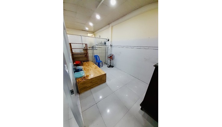 Bán nhà mặt tiền Phong Phú, phường 11, Quận 8, 68m2 chỉ 8.5 tỷ
