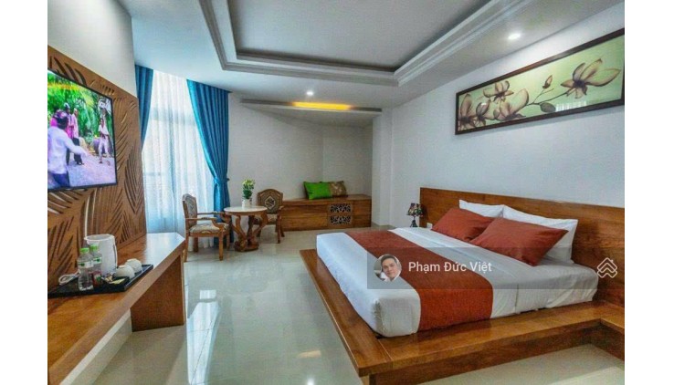 Bán tòa văn phòng kết hợp CHDV 2MT Hoàng Văn Thụ Q.Tân Bình 9 x 32m Hầm 8 tầng 75 tỷ thu nhập 380tr