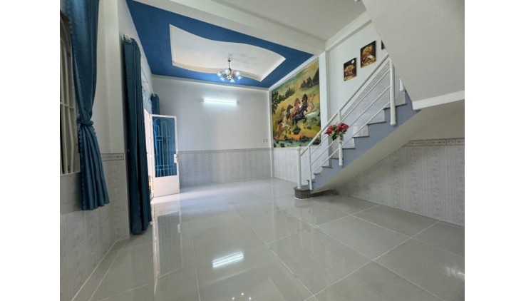 Bán nhà HXH Bông Sao Q.8 - 41 M2 - 2 tầng - Giá 3.69 tỷ