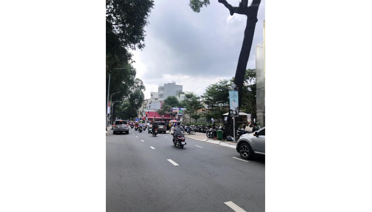 *Bán Nhà MTKD Ngay Vòng Xoay Lê Đại Hành- Âu Cơ Q11-4,7X19,4Tầng
Sổ Vuông Đẹp 25Tỷ