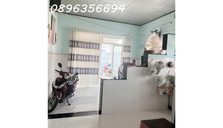 Bán nhà Đường Bà Điểm 4, Bà Điểm, Hóc Môn, 2922m2, giá 16 tỷ TL.