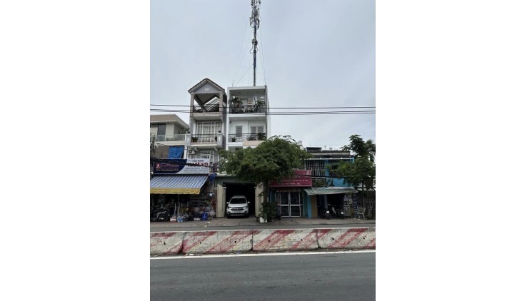 [MẶT TIỀN HUỲNH TẤN PHÁT] - NHÀ 4 TẦNG - Ô TÔ 7 CHỔ NGỦ TRONG NHÀ - DÒNG TIỀN 30 triệu/tháng