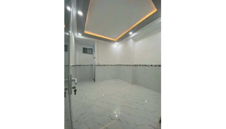 Hẽm 1005 Nguyễn Kiệm - Phường 3 - Gò Vấp - 6 Tỷ
