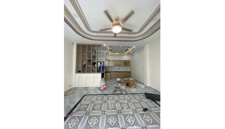 NHÀ MỚI - 40M - 4T - 4 PN - 4 WC - HUỲNH VĂN BÁNH- P17- PHÚ NHUẬN- 6,9 TỶ TL