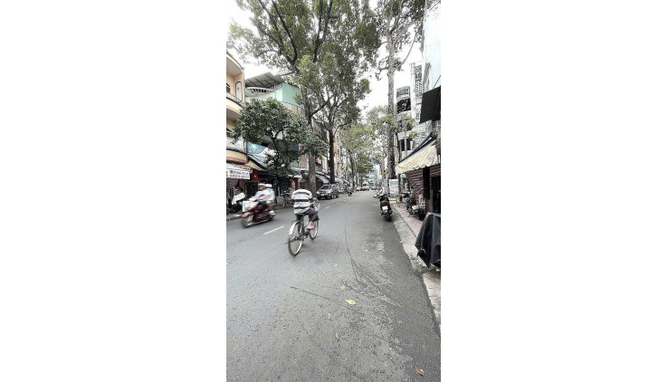* Mặt Tiền KD Ngay BV ĐHYD Lý Nam Đế Q11, 50m, 3Tầng 4PN-Sổ nở hậu-Chỉ 11.3Tỷ