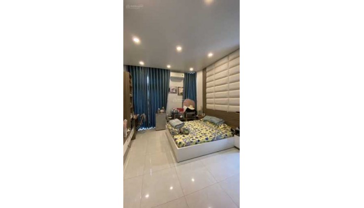 Bán nhà MT Trương Định Q3 - DT 4*19m KC Trệt, 6 tầng sân thượng - cho thuê 120tr/tháng - giá 33.2tỷ