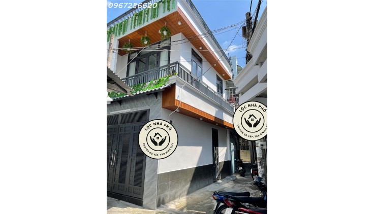 Bán nhà Nguyễn Văn Khối, 4x9m, full nội thất cao cấp, giá nhỉnh 3.x tỷ