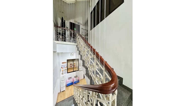 Bán nhà Bình Thạnh, 150m2, 3 tầng, nhỉnh 16 tỷ.