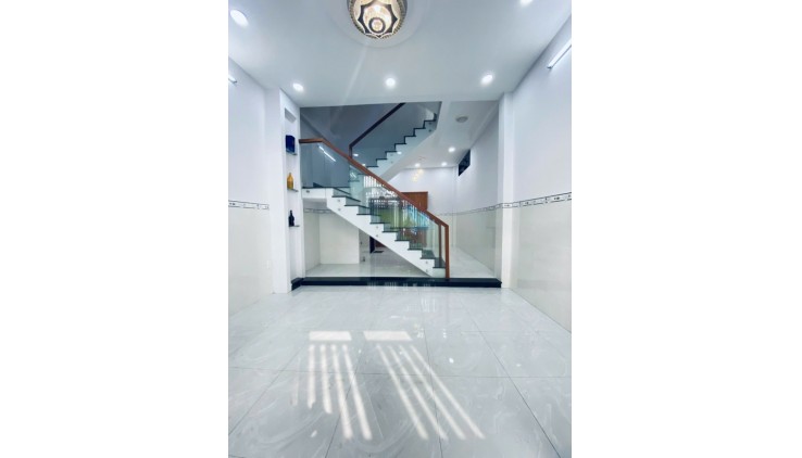 Bán nhà Trường Chinh P14 Tân Bình - Hẻm xe tải - 48m2 - 3 tầng - 6.65 tỷ