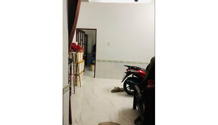 Nhà ngang khủng 8.7m, cách 1 căn ra mặt tiền đường Huỳnh Tấn Phát, Nhà Bè, 76m2, 2 tầng, sổ riêng, chỉ 3.3 tỉ