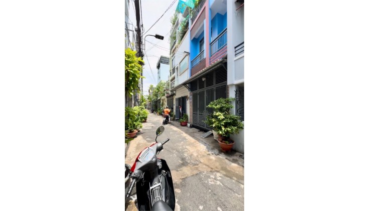 Bán nhà HXH Đường B3, Tân Thạnh, Tân Phú, DT 37m2 (4 x 9) x 2 tầng, Chỉ 4.34 Tỷ TL
